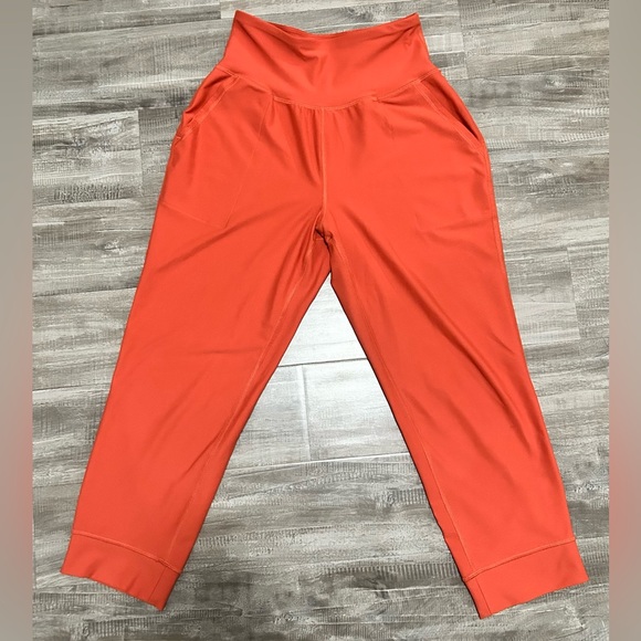 Old Navy Harvest Orange Powersoft Active Jogger Cropped Pants Size Small - Picture 1 of 6
